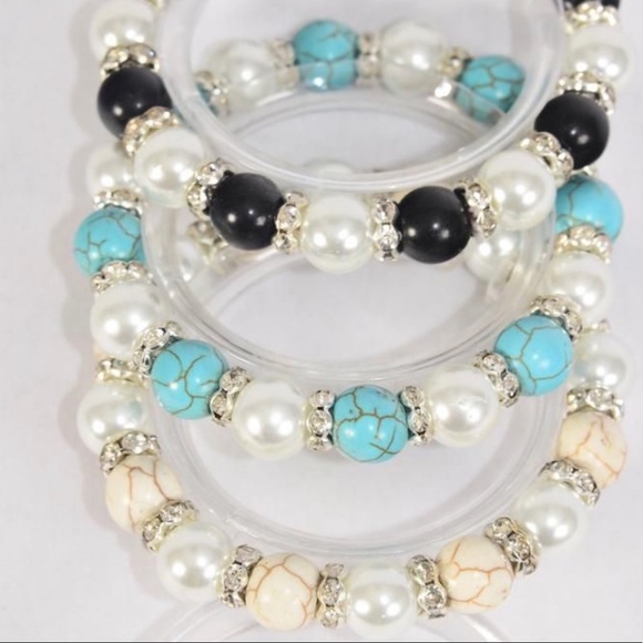 Glass Pearl and Ivory Bead Stretch Bracelet - Picture 3 of 3
